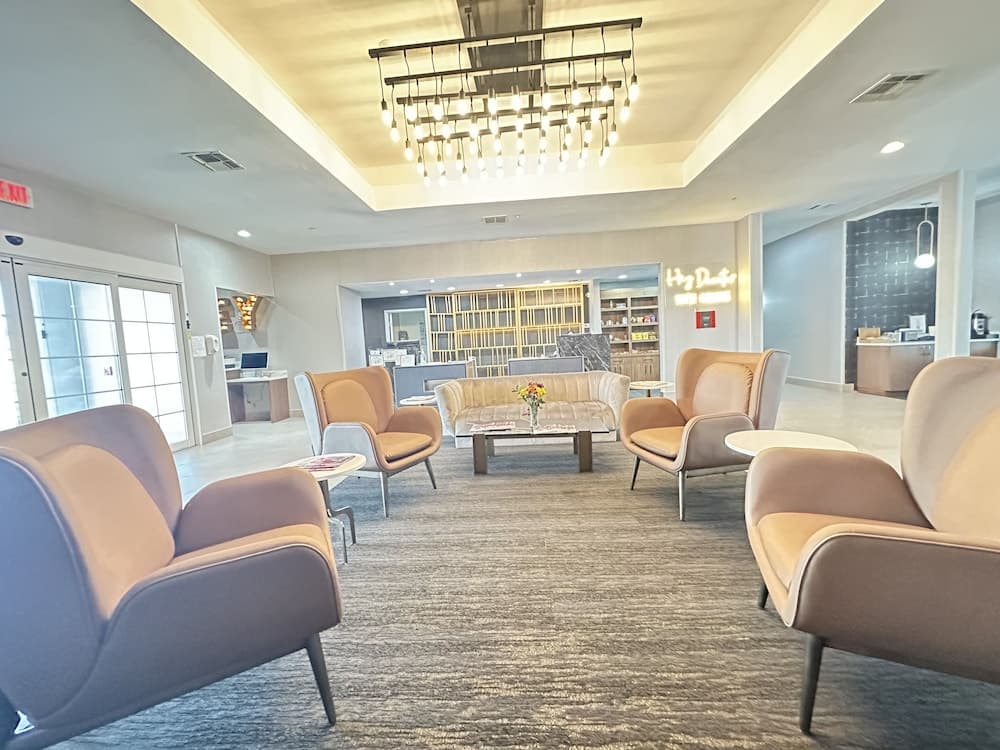 La Quinta Inn & Suites by Wyndham Decatur