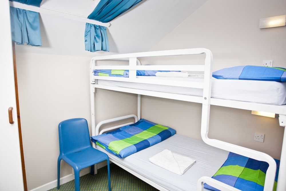 Snoozles Quay Street Tourist Hostel