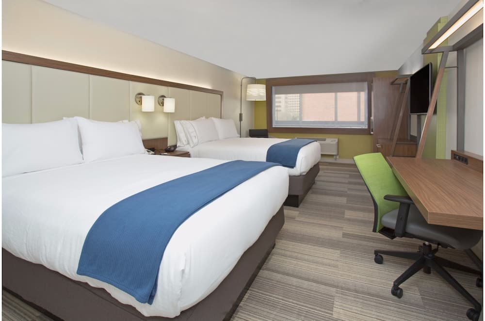 Holiday Inn Express & Suites Olathe South by IHG
