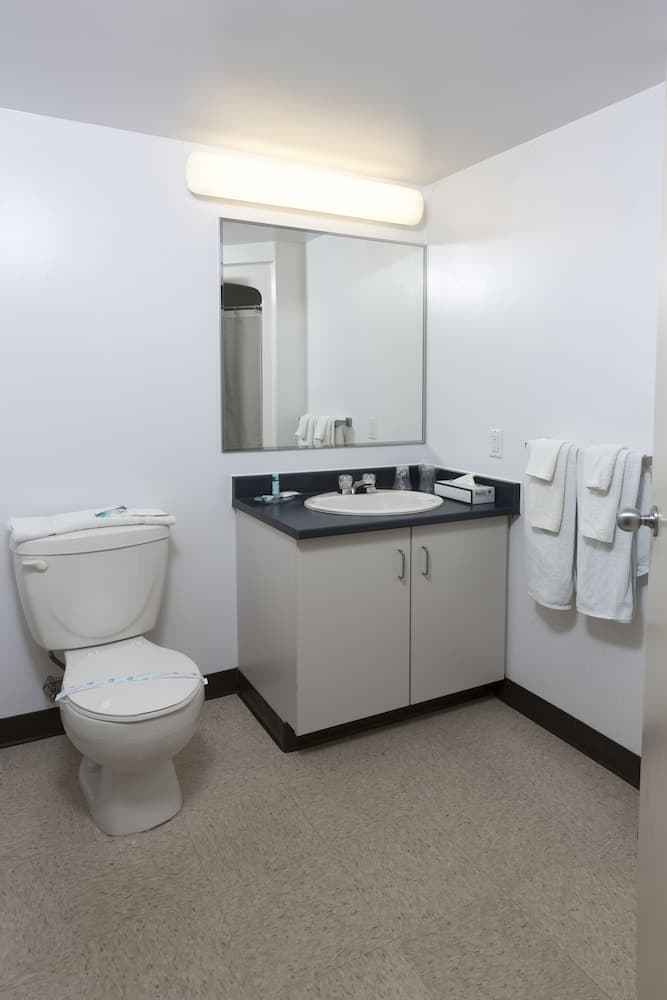 Residence & Conference Centre - Oshawa