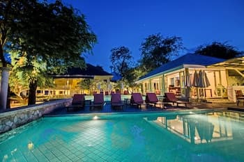 Baan Bayan Beach Hotel