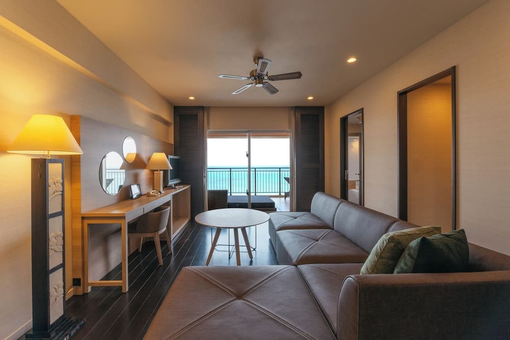 Kafuu Resort Fuchaku Condo Hotel