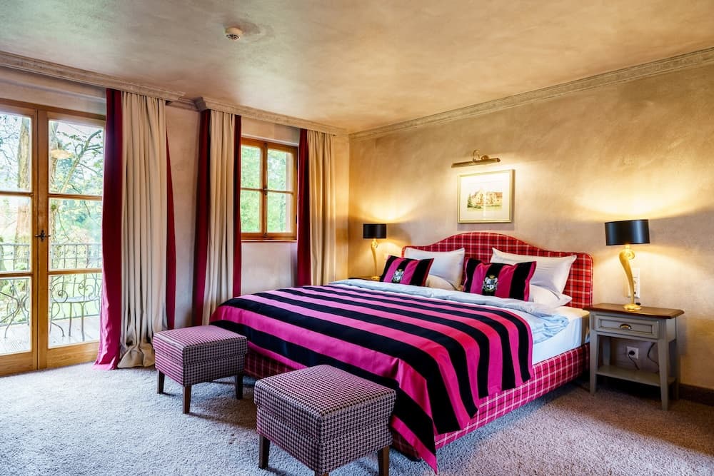 Schlosshotel Weyberhöfe