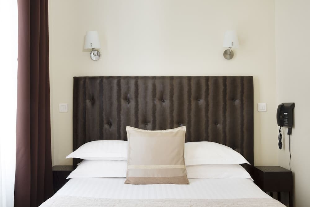 Lion d'Or Paris Hotel