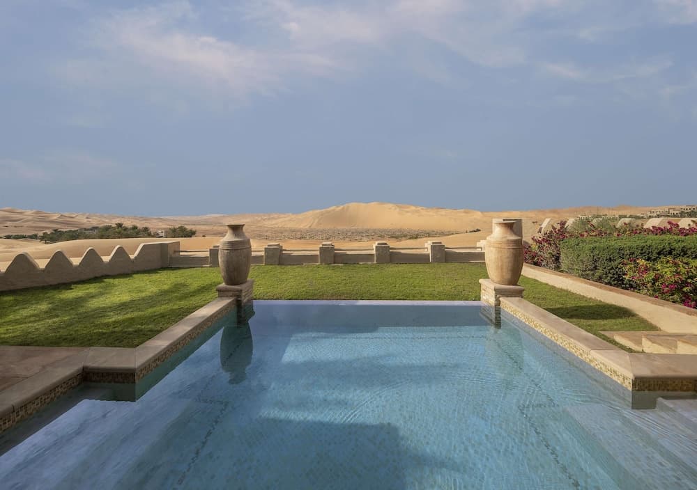Qasr Al Sarab Desert Resort by Anantara