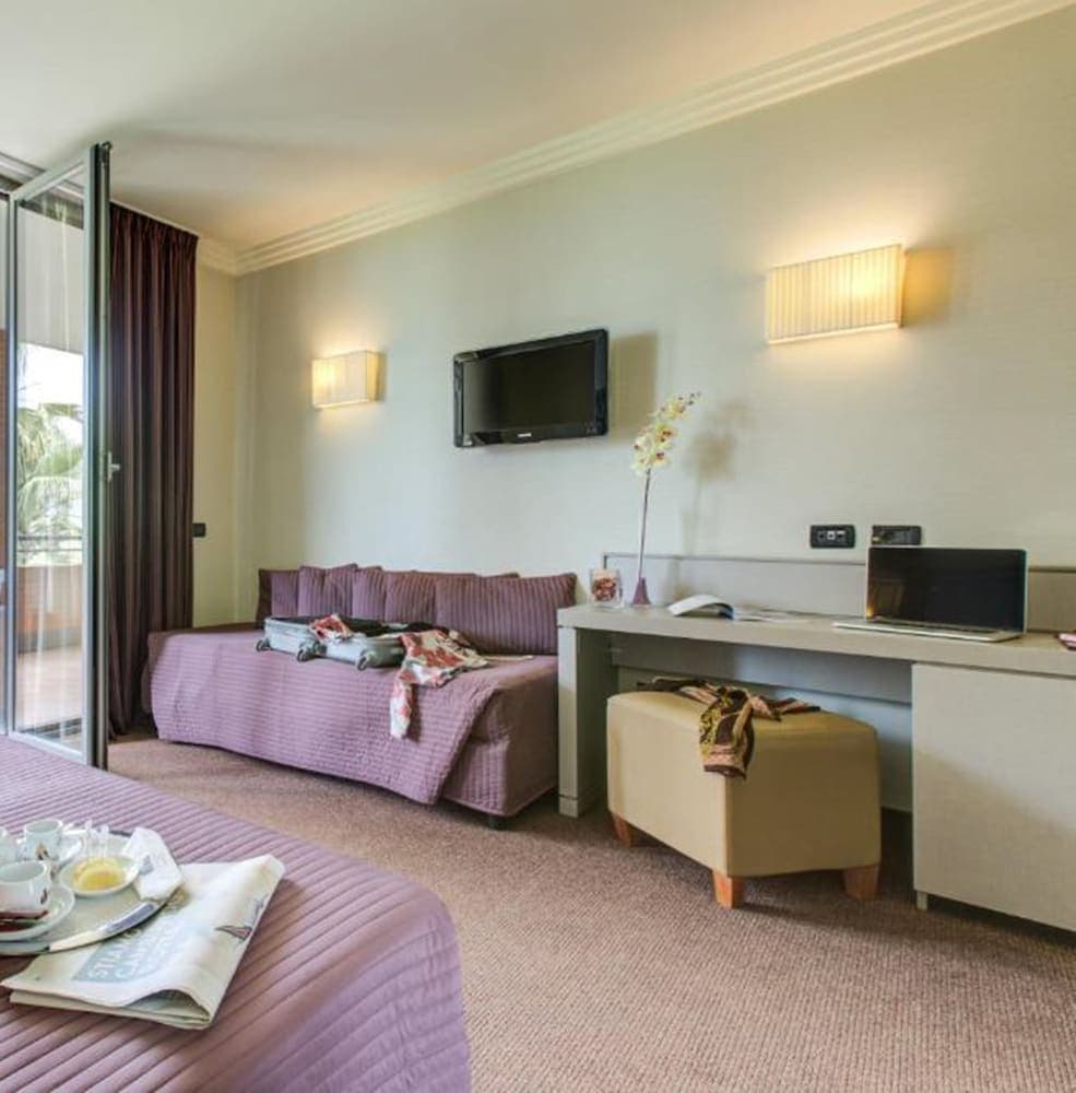 Ardeatina Park Hotel