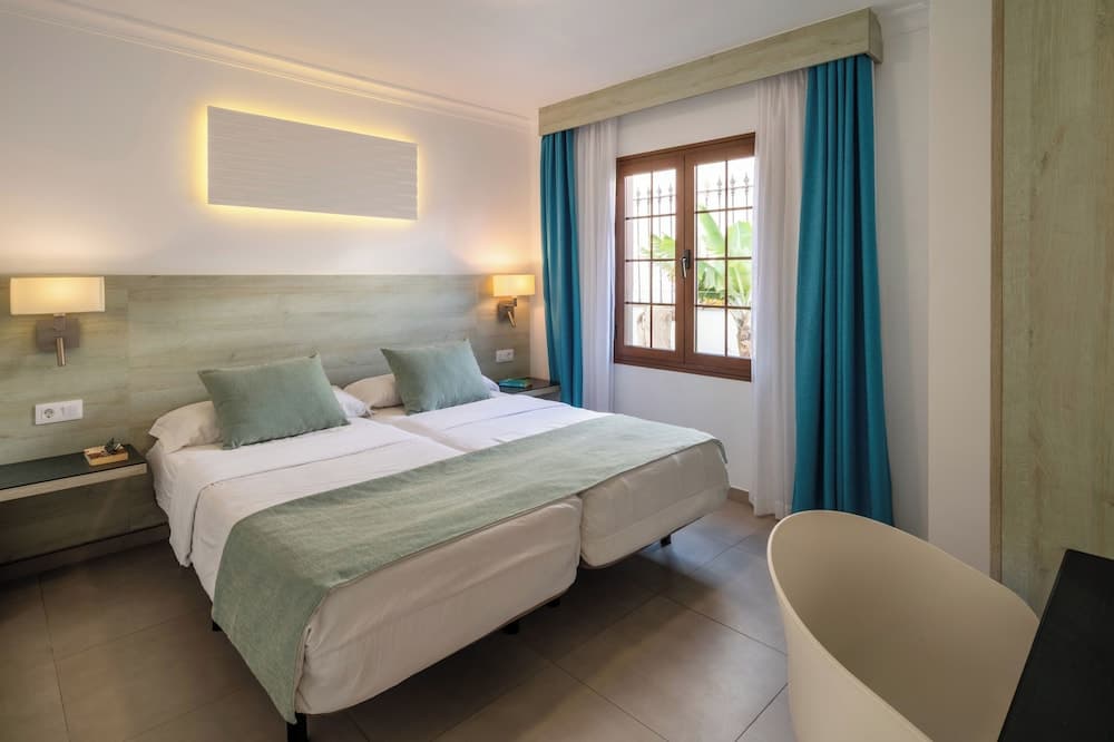 Montana Club Suite Hotel