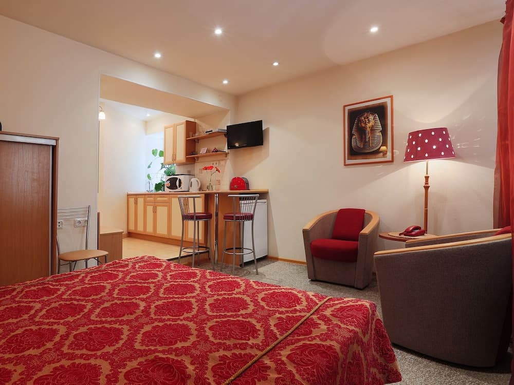 Austrian Yard at Furshtatskaya 45