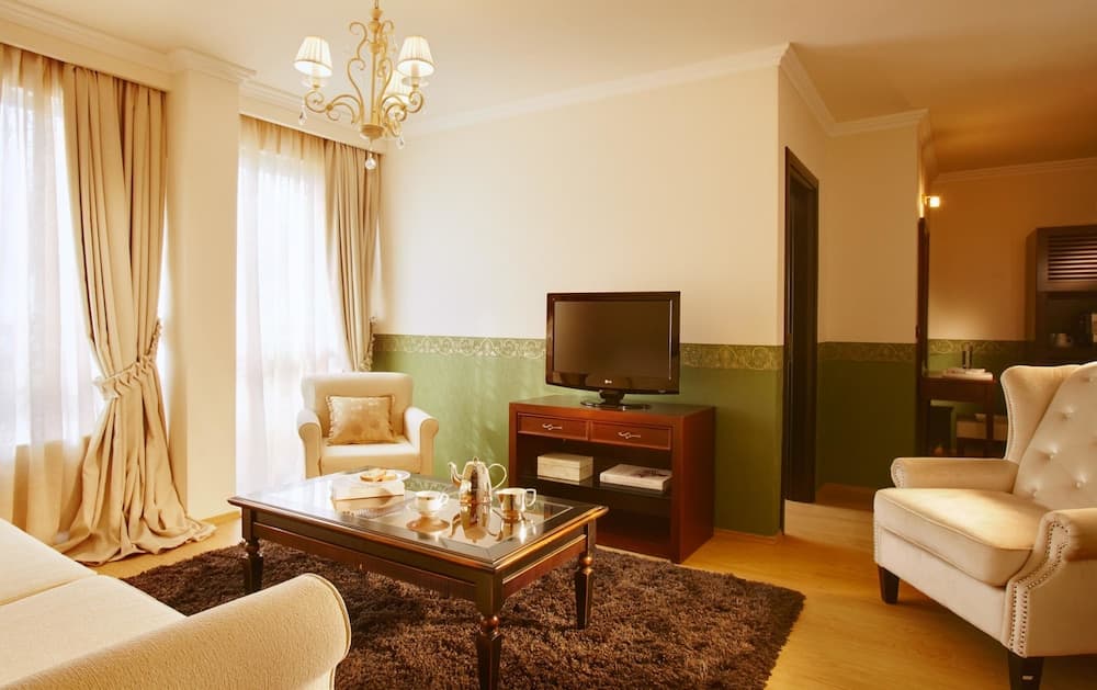 Premier Luxury Mountain Resort