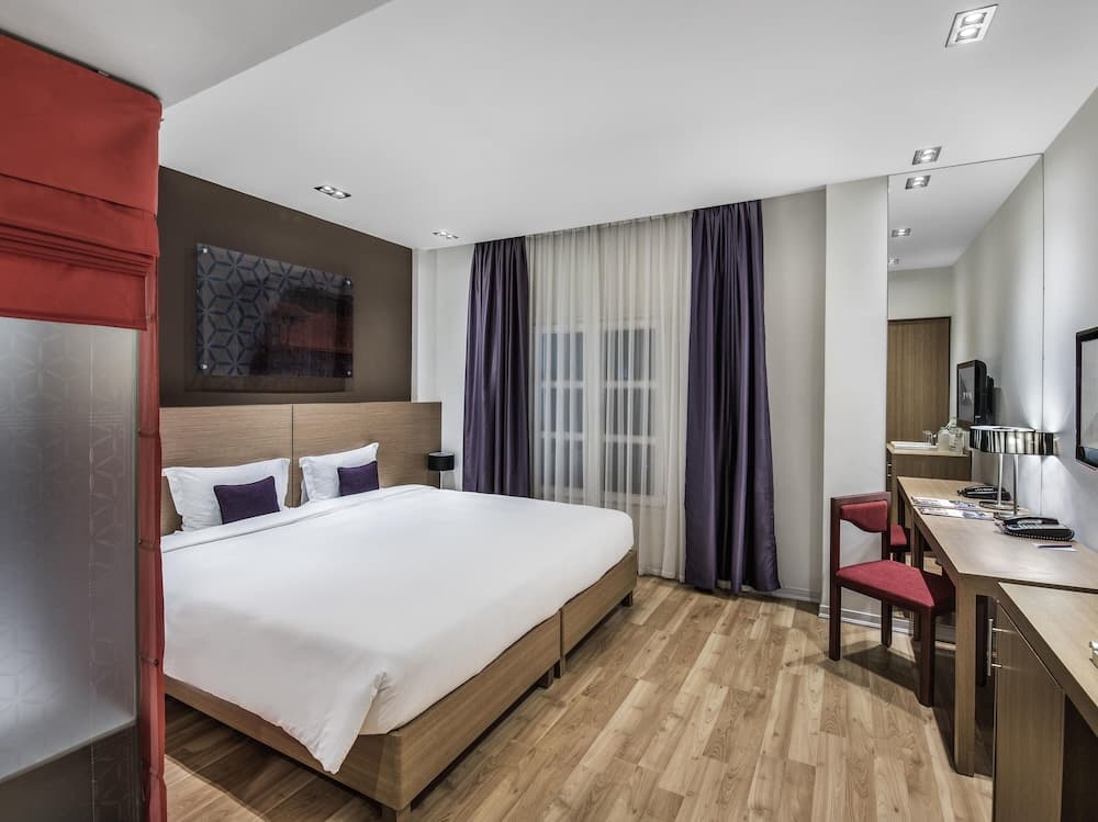 Mercure Hanoi La Gare