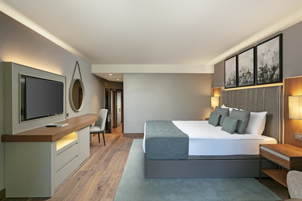 Rixos Sungate - The Land of Legends Access