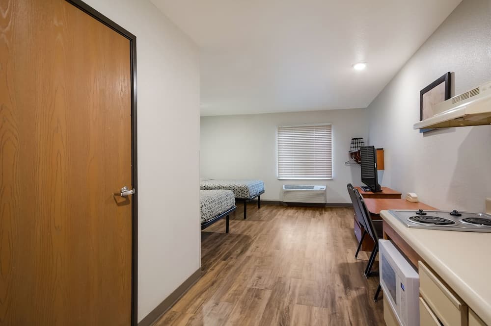 WoodSpring Suites Lexington