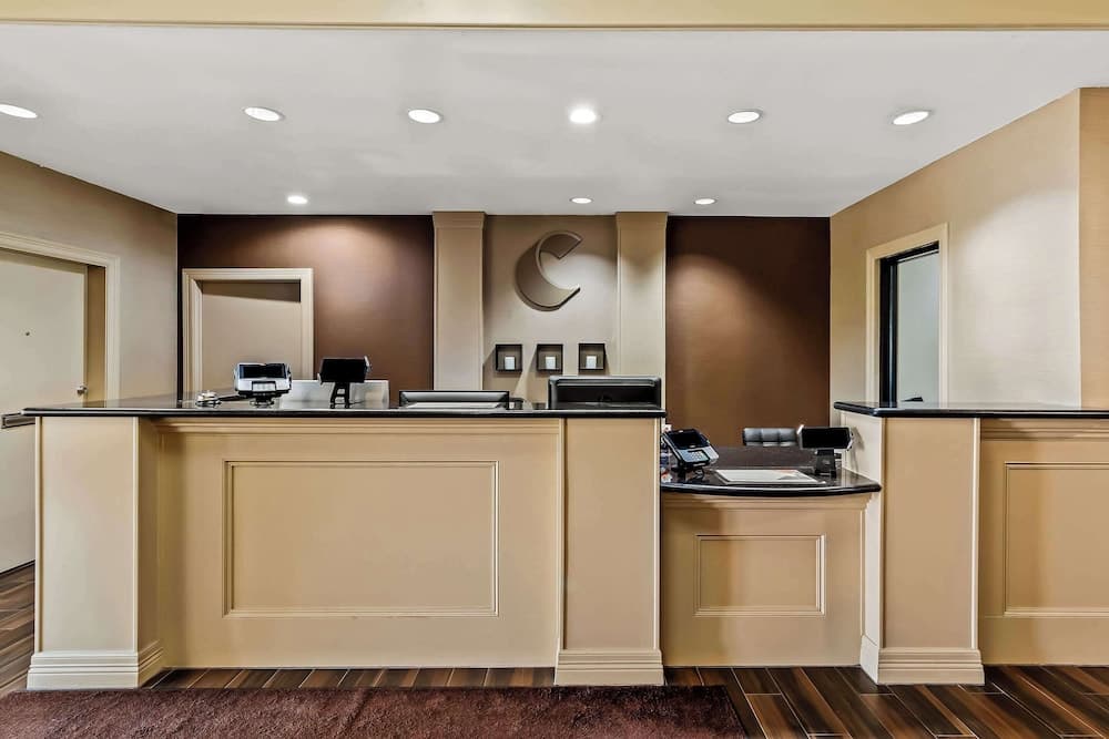 Comfort Inn & Suites Donna near I-2