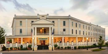 Stafford's Perry Hotel