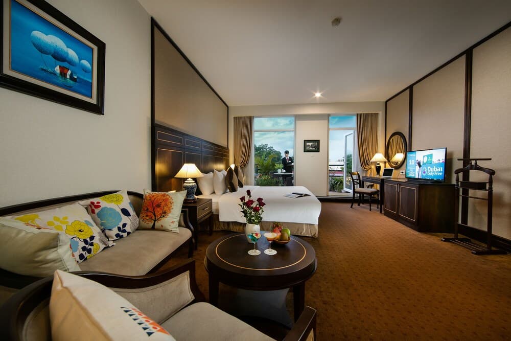 Zephyr Suites Boutique Hotel