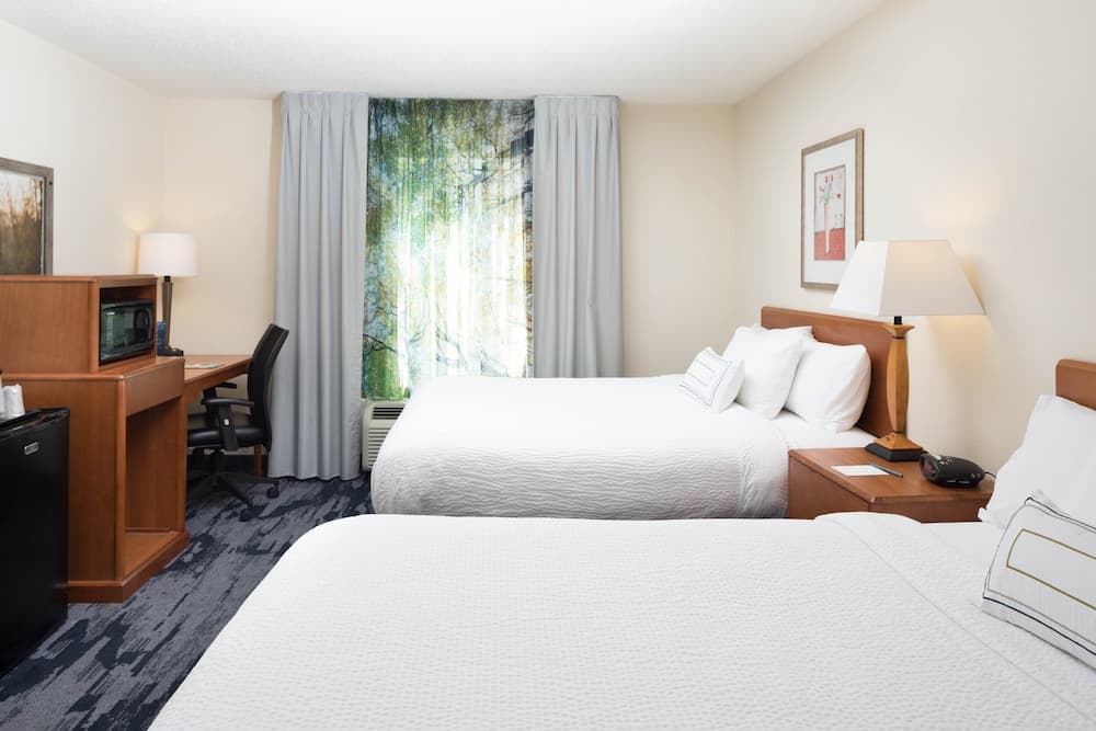 Fairfield Inn & Suites South Boston