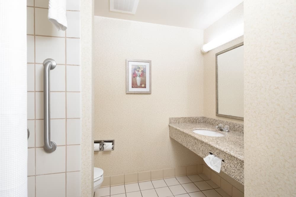 Fairfield Inn & Suites South Boston