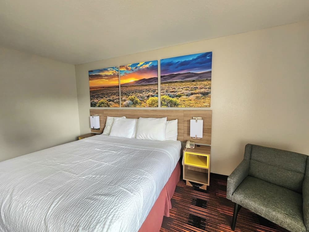 Days Inn by Wyndham Lumberton