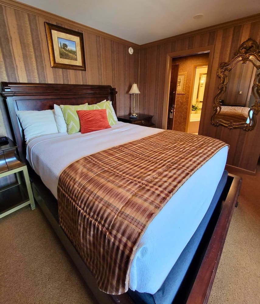 Altland House Inn and Suites