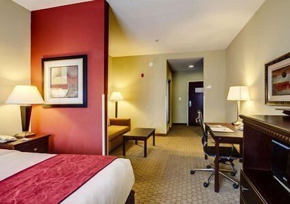 Comfort Suites Biloxi - Ocean Springs