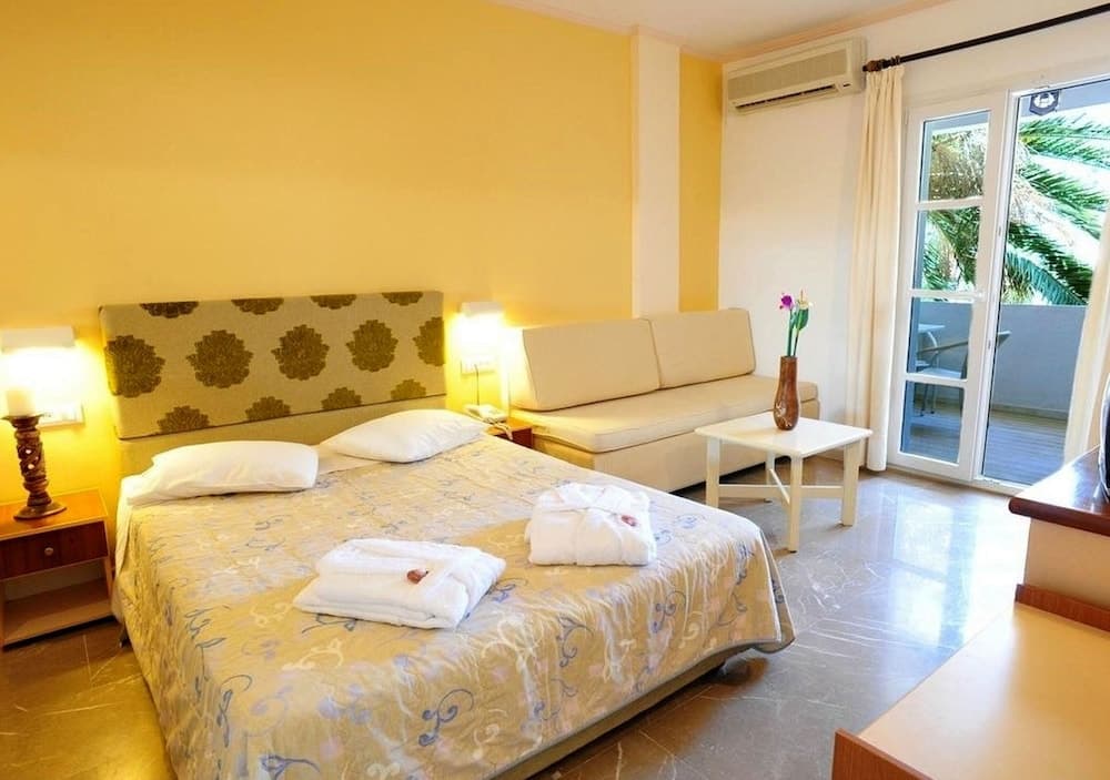 Club Ionian Princess Suite Hotel