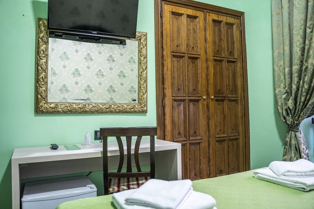 Hotel Ferrarese Roma