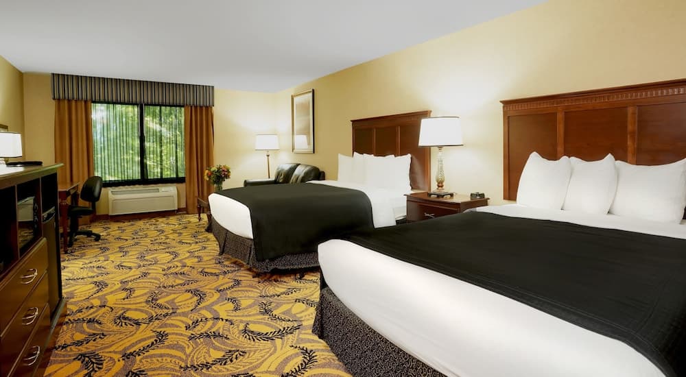 Grand Hotel at Bridgeport