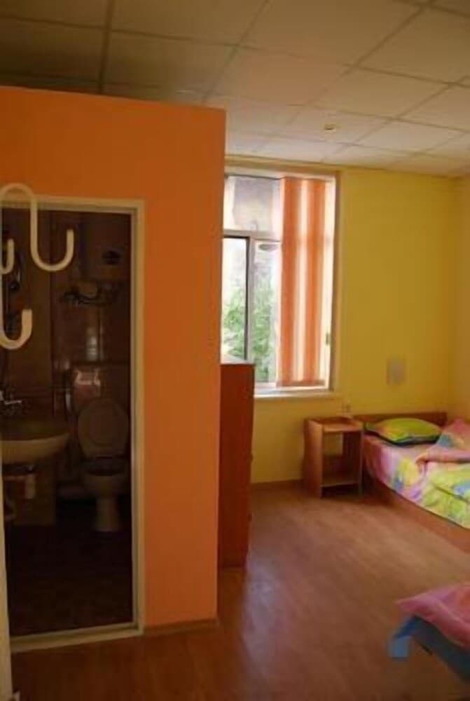 Elysia Hostel - The Blessed Home