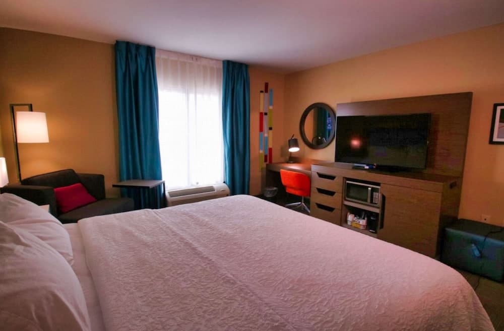 Hampton Inn & Suites Jacksonville - Beach Blvd/Mayo Clinic