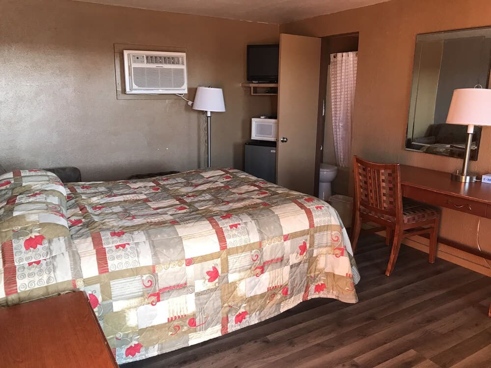 C&H Motel El Dorado Springs