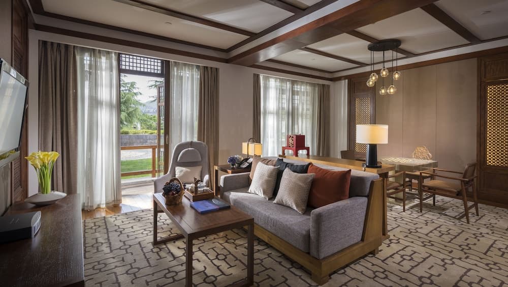 InterContinental Lijiang Ancient Town Resort by IHG