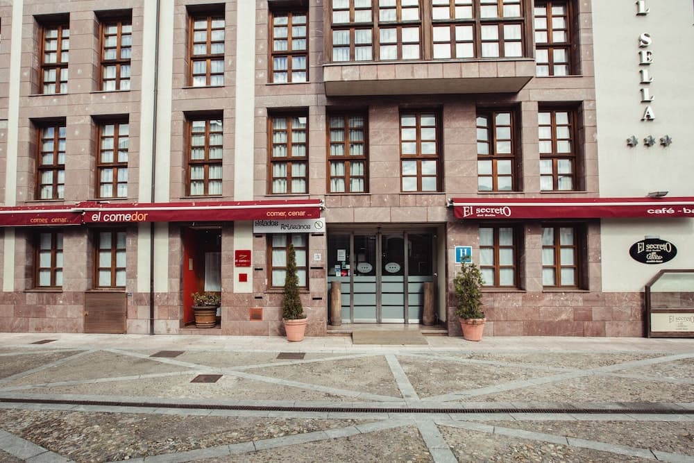 hotel image