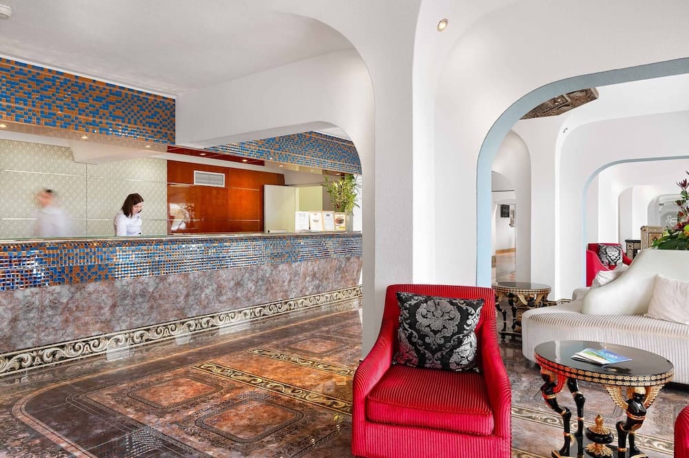 Grand Muthu Oura View Beach Club