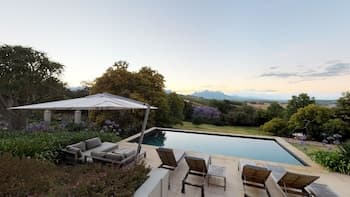 Sugarbird Manor at Protea Heights Farm