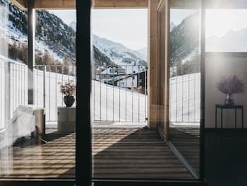 The Crystal VAYA Unique