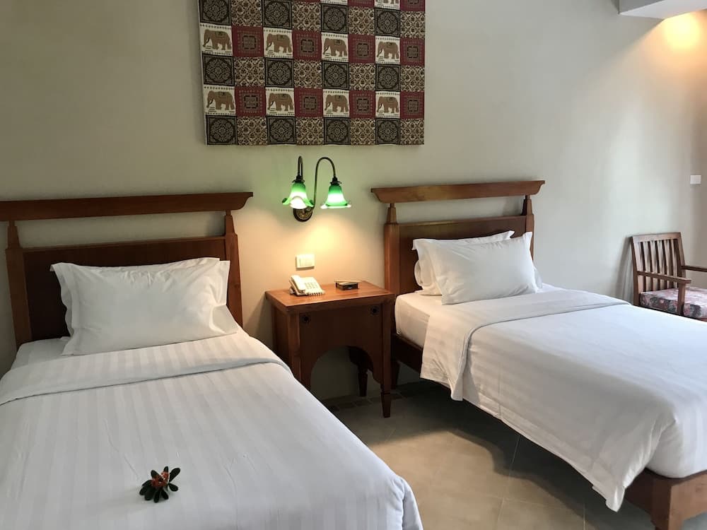 Ao Nang Colors Hotel - Aonang Beach