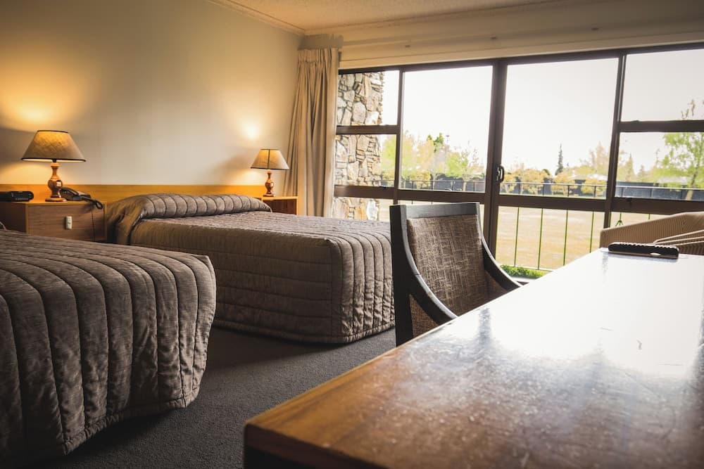 Distinction Mackenzie Country Hotel