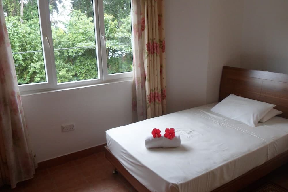 Reef Holiday Apartments