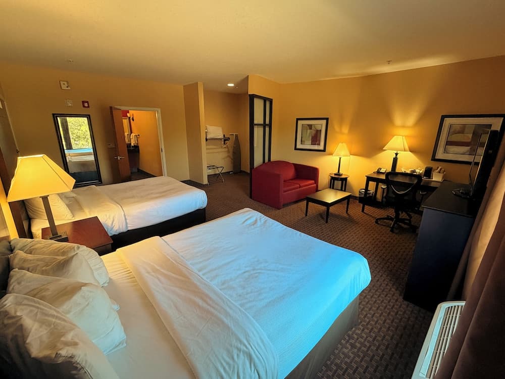 Brunswick Suites Golden Isles