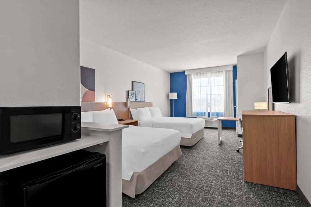 Spark by Hilton Selma