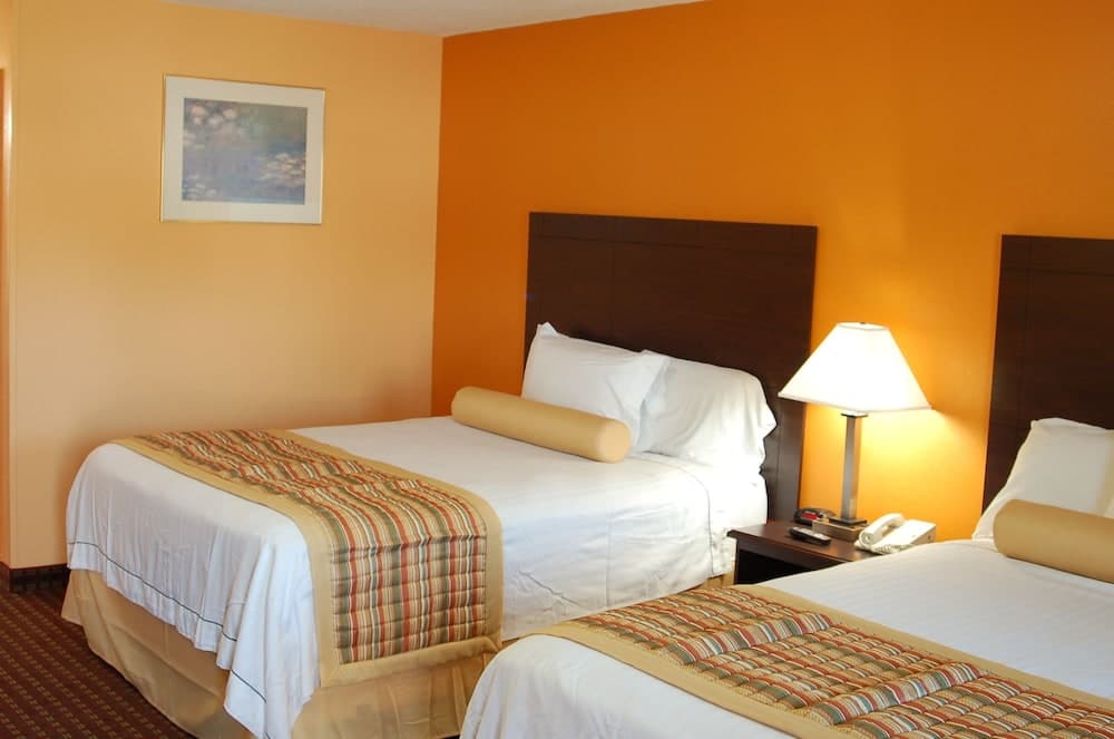BLUE SKY INN Glens Falls-Saratoga-Lake George
