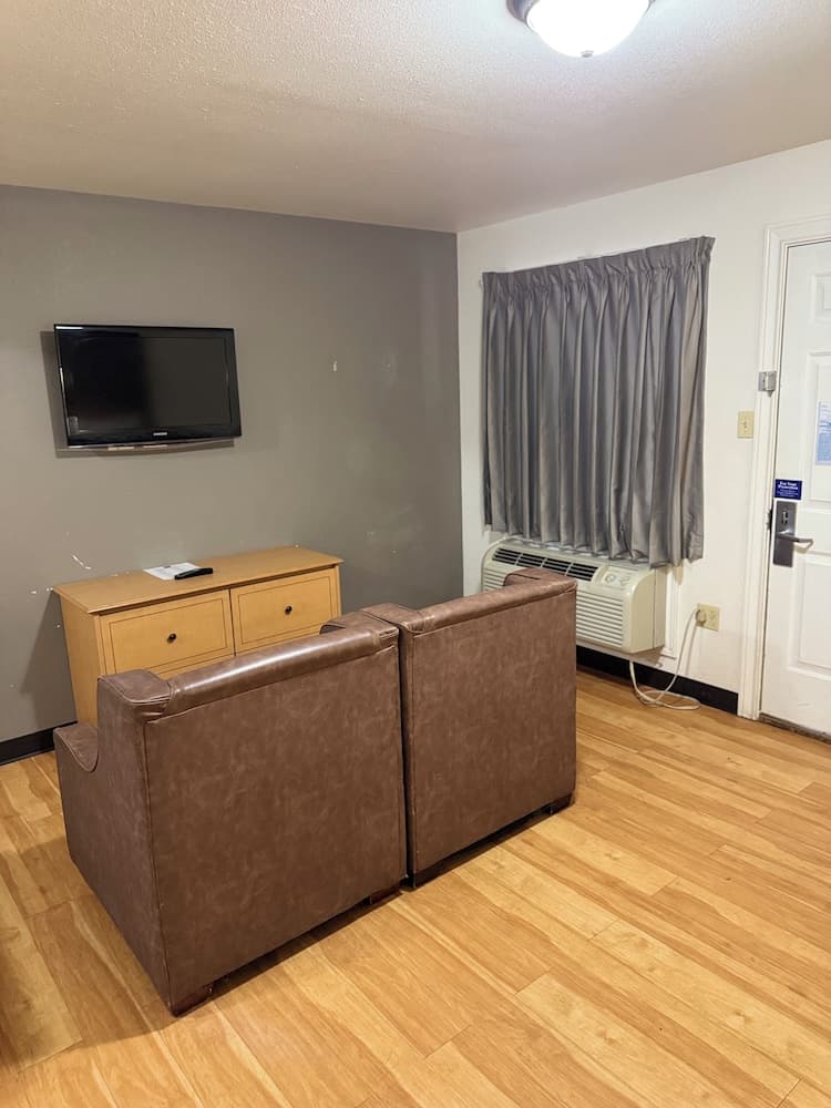 Blue Bonnet Suites Extended Stay Lubbock, Texas