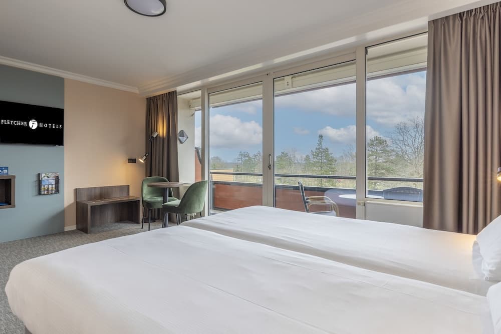 Fletcher Familiehotel De Hunzebergen