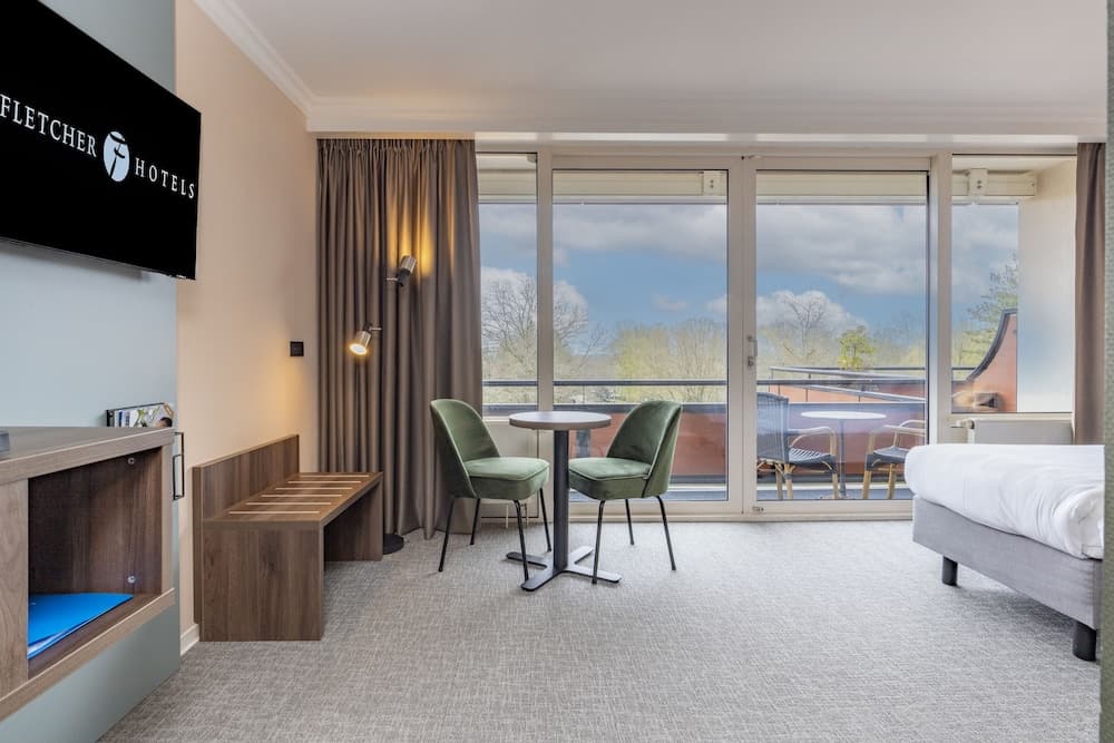 Fletcher Familiehotel De Hunzebergen