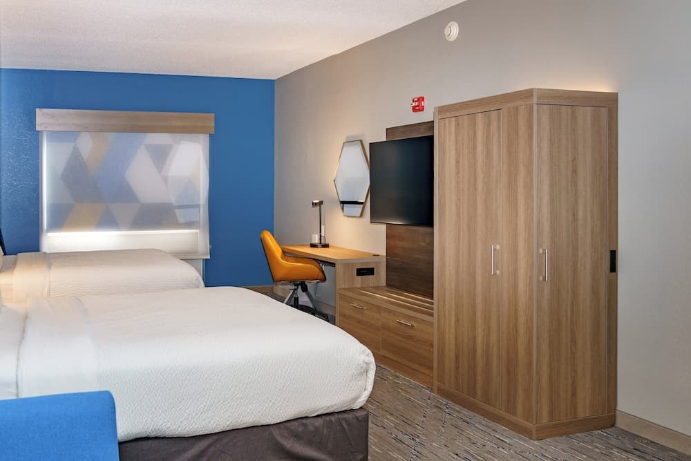 Holiday Inn Express Hotel & Suites Raleigh SW NC State by IHG