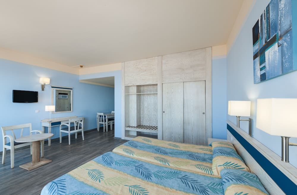 Apartamentos Colón Playa