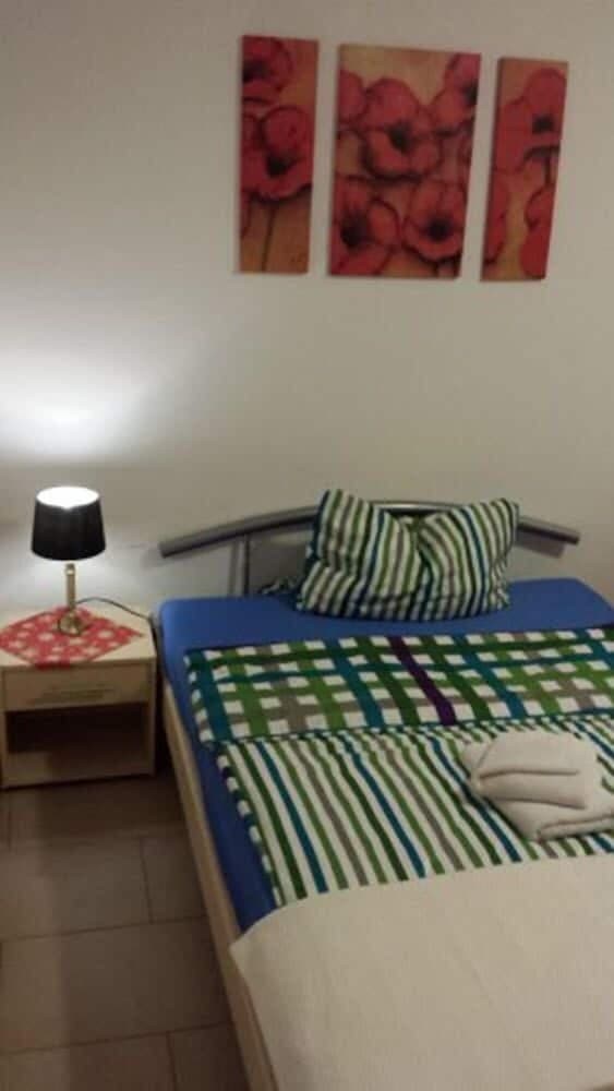 Privatunterkunft AARON