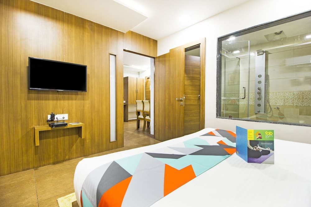 FabHotel Royal Palace