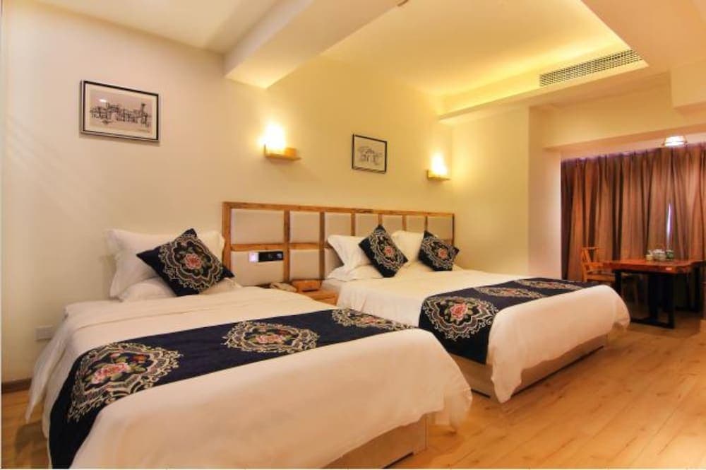 Puqi Nanting Garden Hotel