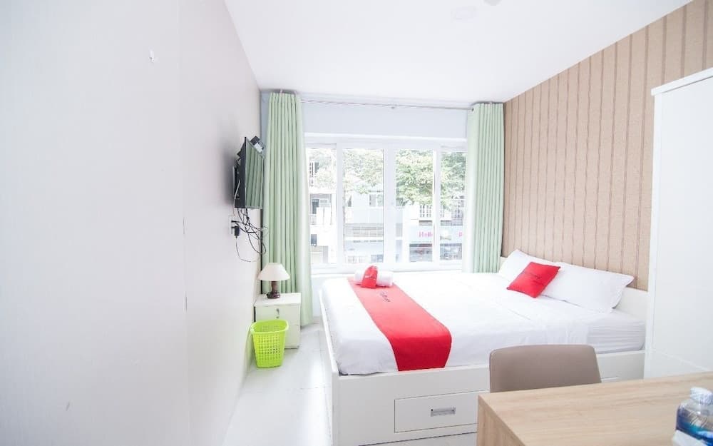 RedDoorz near SC Vivocity Mall 2